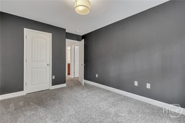 Building Photo - 43 Mossy Oak Cove