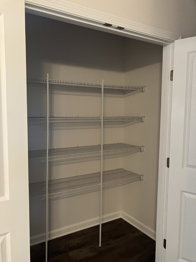 Building Photo - 499 Volunteer Park Road