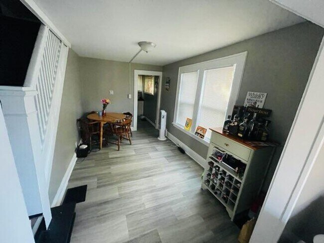 Building Photo - 108 1/2 W Filbert Street