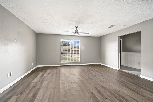Building Photo - 7310 Kite Hill Dr