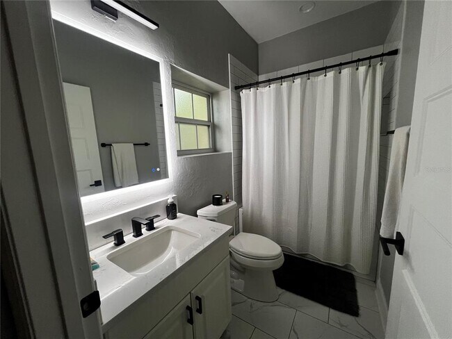 Building Photo - 250 SW 145th Dr