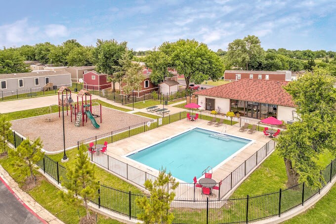 Building Photo - 709 N Collins Fwy