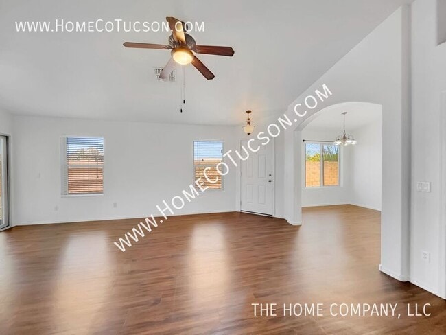 Building Photo - 7622 W August Moon Pl