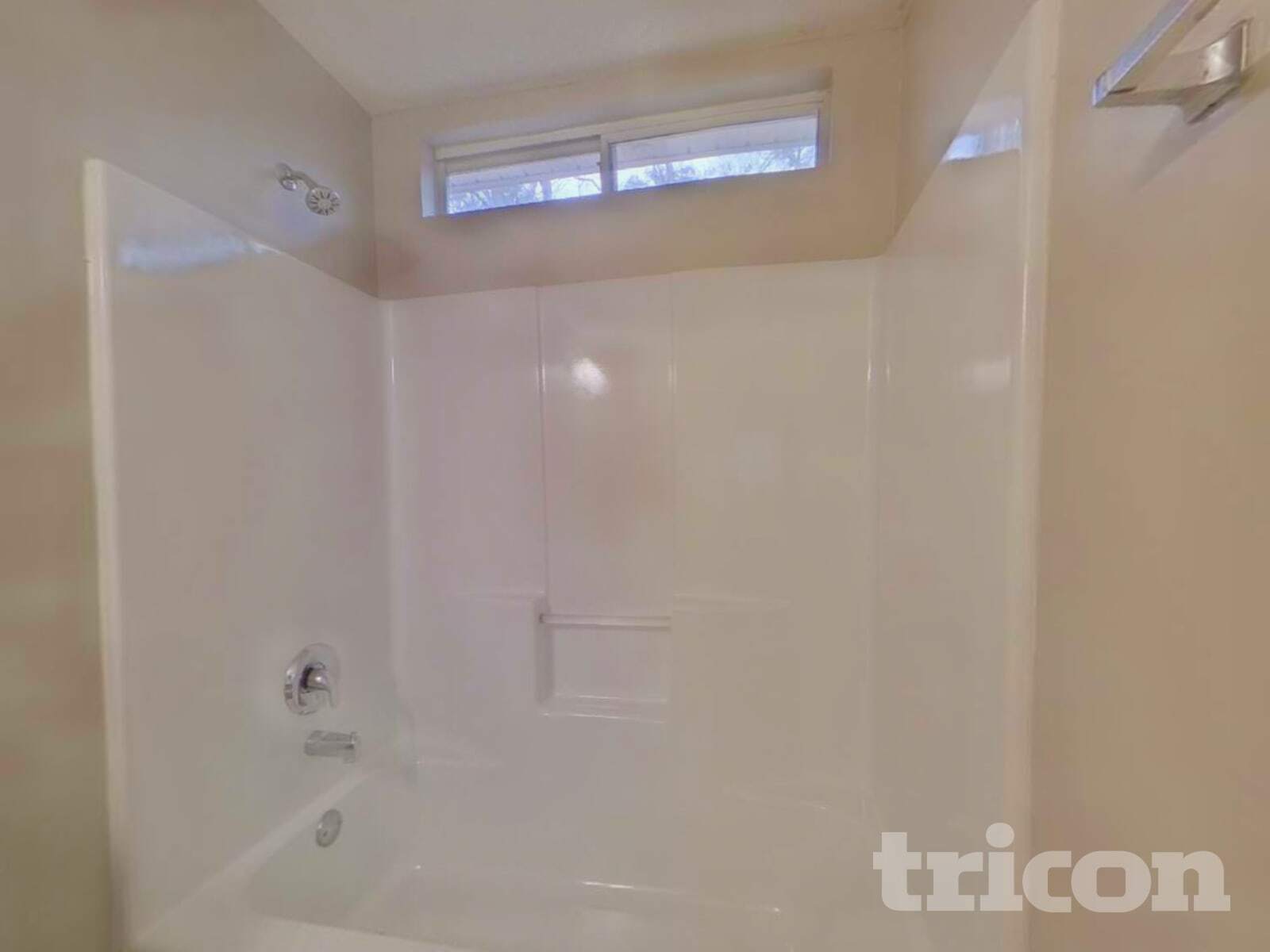 Building Photo - 2255 Hamilton Parc Ln