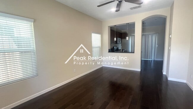 Building Photo - Updated 3bd/2.5ba Home near Cosumnes River...