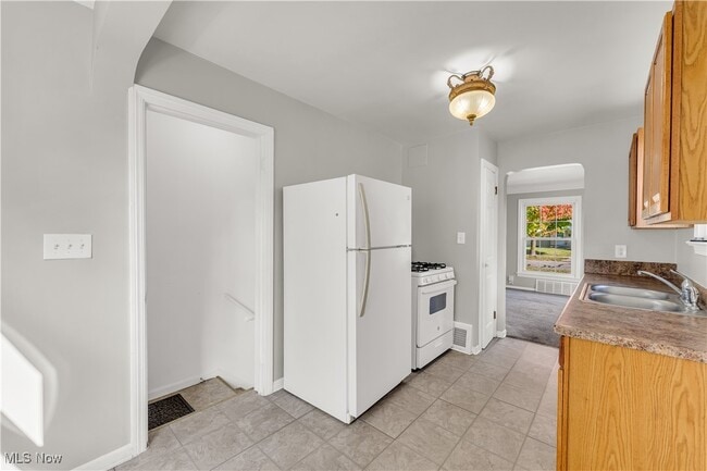 Building Photo - 542 Darlington Dr