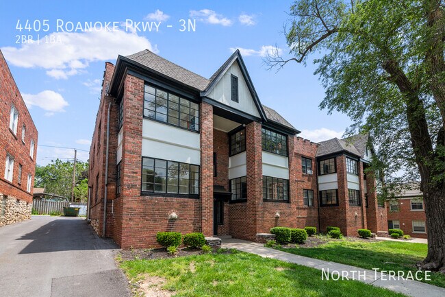 Building Photo - 4405 Roanoke Pkwy