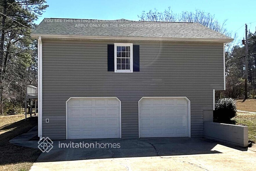 Building Photo - 5013 Evelyn Way