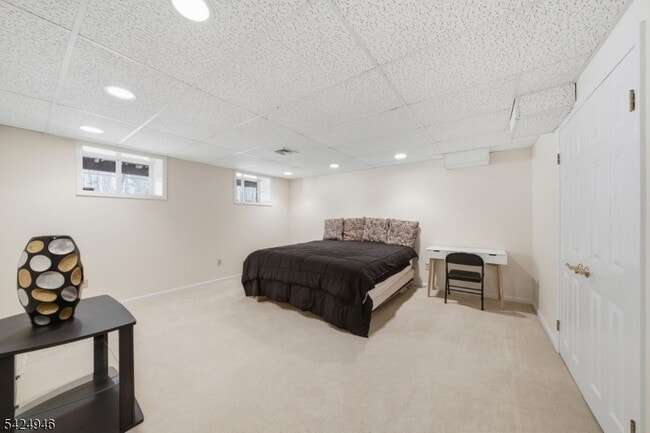 Building Photo - 11 Rosewood Ln