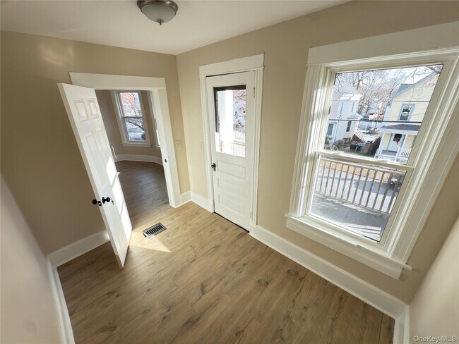 Building Photo - 89 S Cherry St