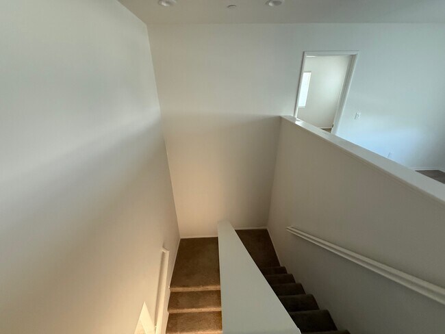 Building Photo - 44159 Le Blanc Ct