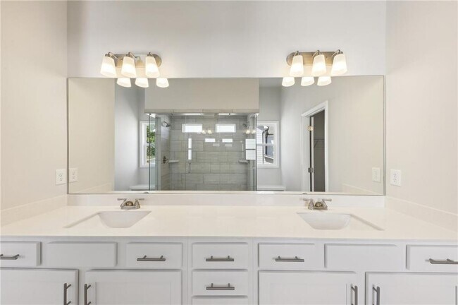 Building Photo - 6137 Black Pear Ln