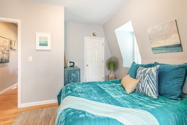 Building Photo - 15 Beale St