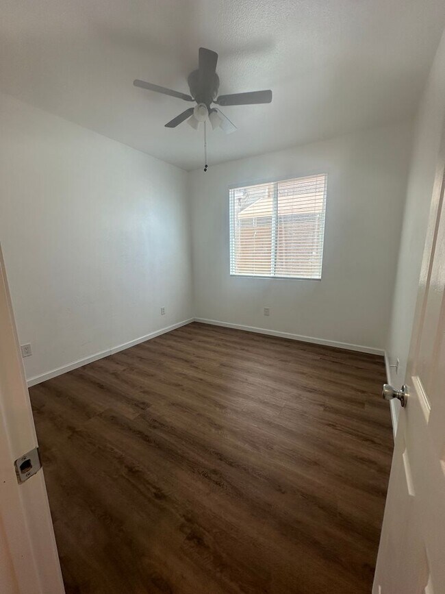 Building Photo - Spacious 4-Bedroom Home with Office, 3 Full Baths, and Modern Amenities