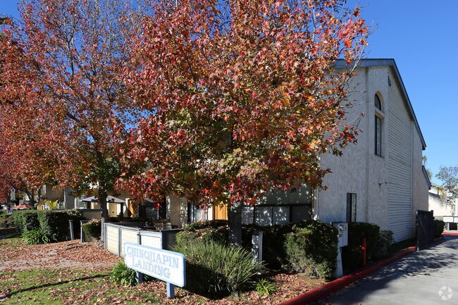 Building - Chinquapin Landing