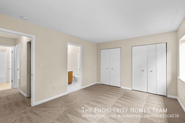 Building Photo - 2217 Lowells Glen Rd