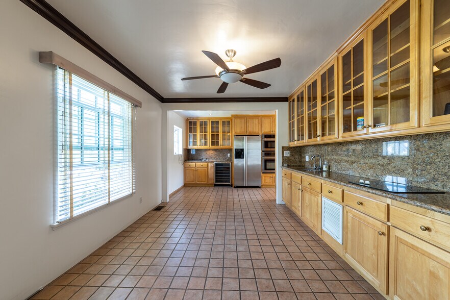Kitchen/Dining - 1367 Virginia Ave