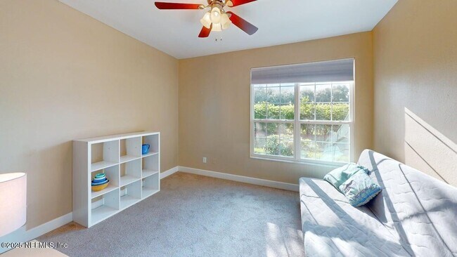 Building Photo - 13703 Richmond Park Dr N