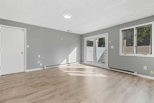 Building Photo - 8 Burma Rd