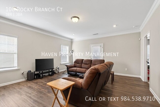 Building Photo - 108 Rocky Br Ct