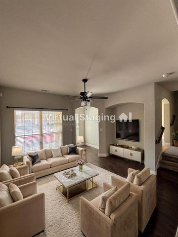 Building Photo - 836 Rohan Dr