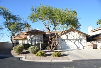Building Photo - SE - SINGLE STORY 3 BEDROOM, FULLY UPGRADED HOME IN GATED COMMUNITY