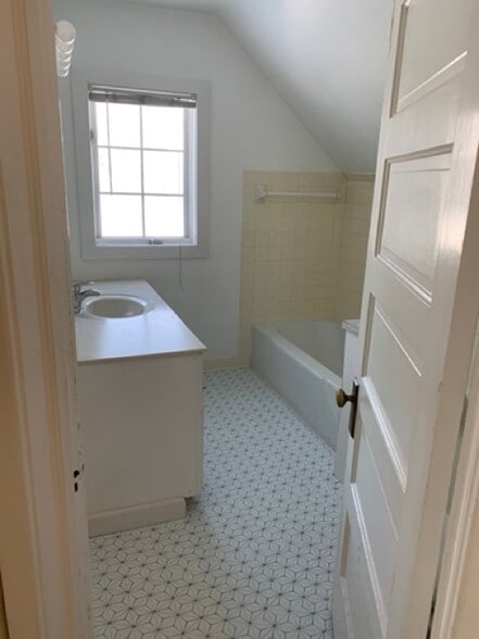 2nd floor bathroom - 1818 E 7th St
