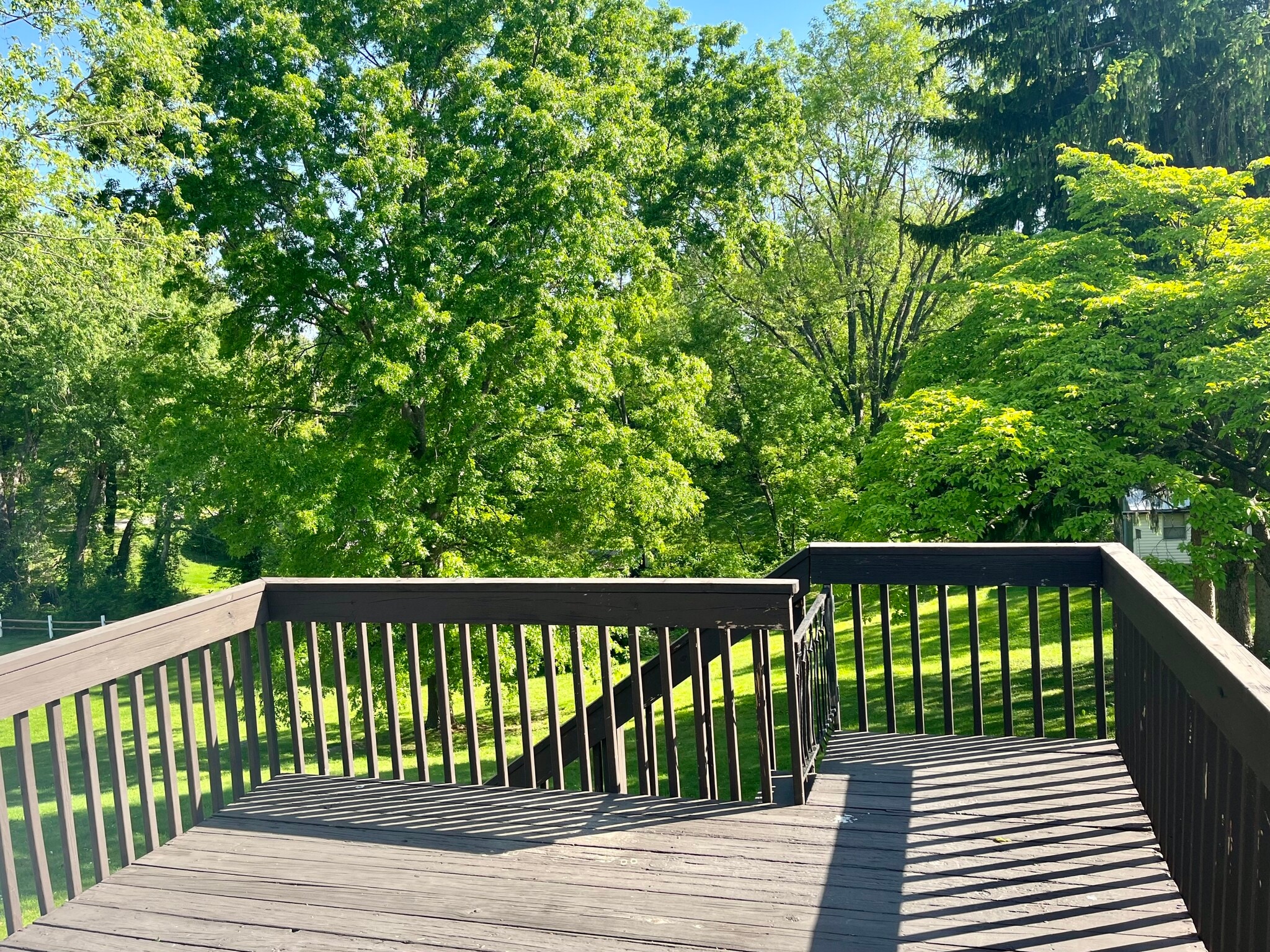 Deck - 2108 Valley Ln