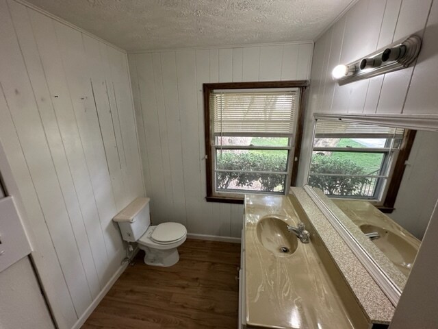 Building Photo - 4545 Hendrix Dr
