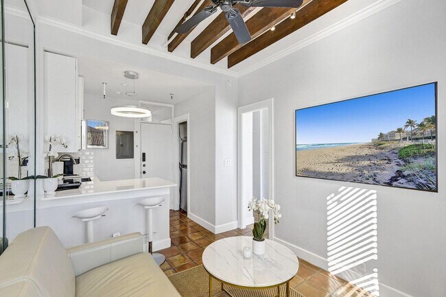 Building Photo - 235 Sunrise Ave