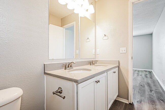 Building Photo - 1906 Purdue Dr