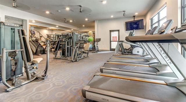 Building Photo - 5631 Belmont Ave