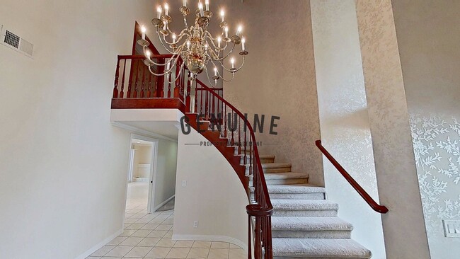 Building Photo - Large 4 Bedroom House with Pebble Bottom Pool - Backyard Oasis!