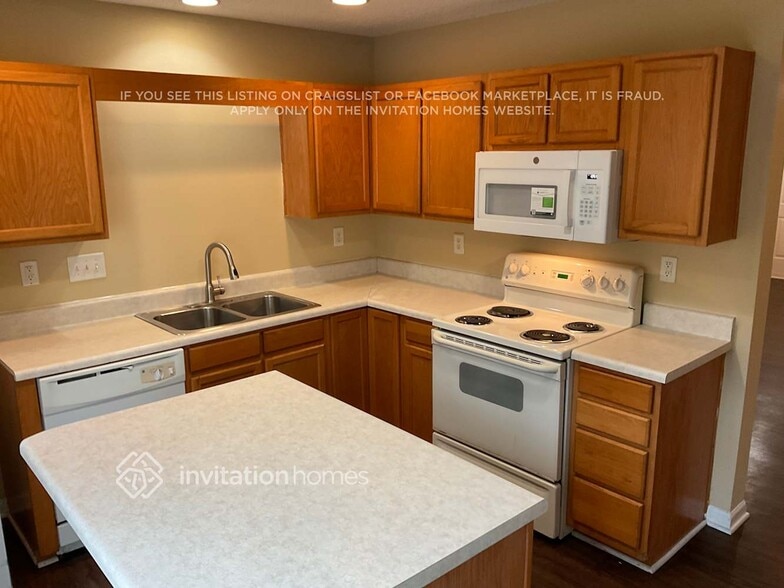 Building Photo - 8218 Rudolph Rd