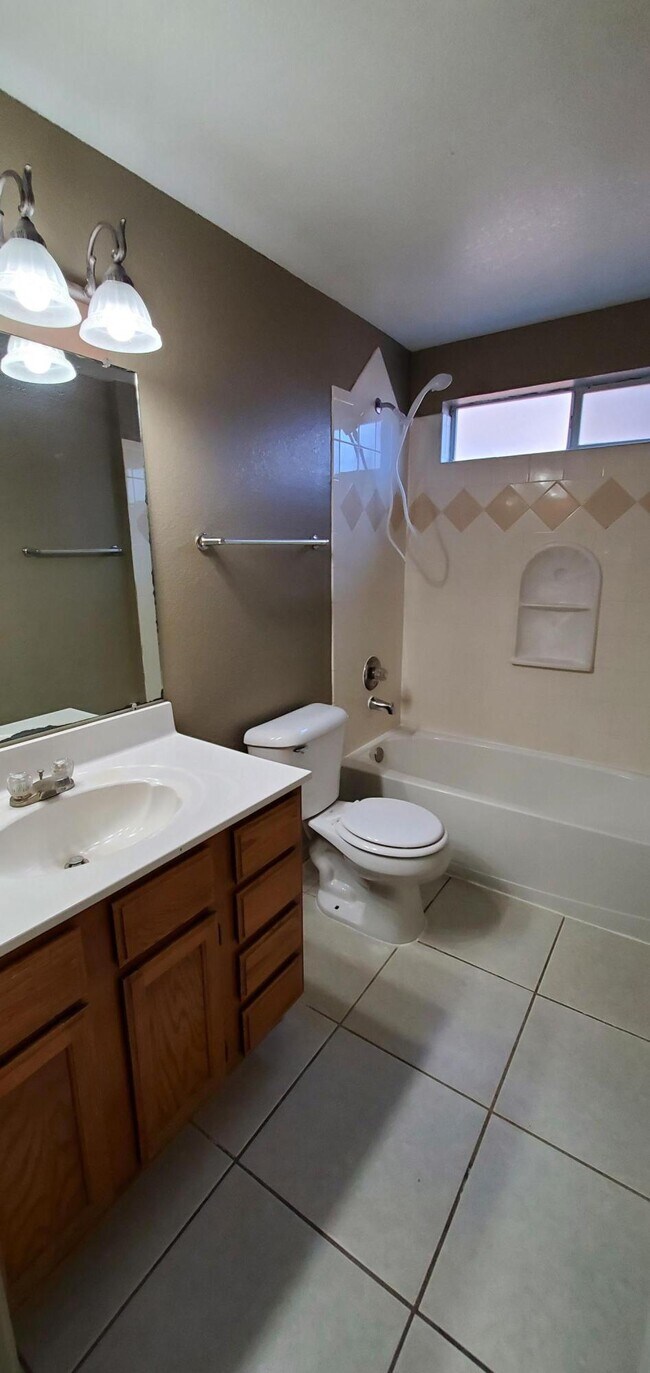 Building Photo - 12525 Tierra Cuervo Dr