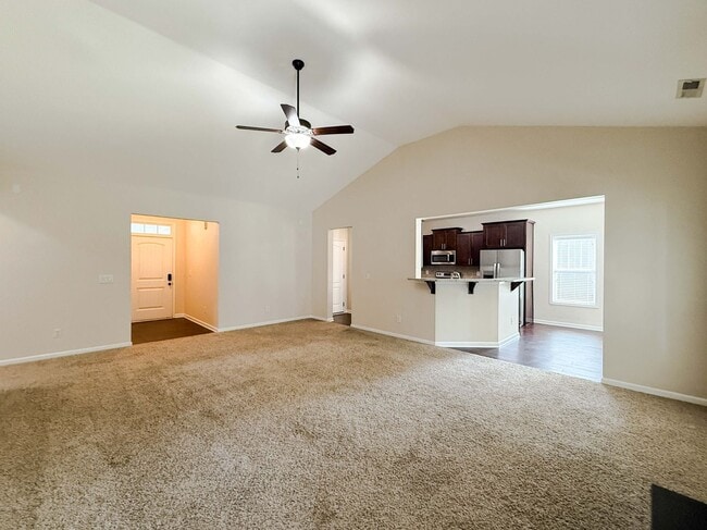 Building Photo - 728 Roanoke Drive