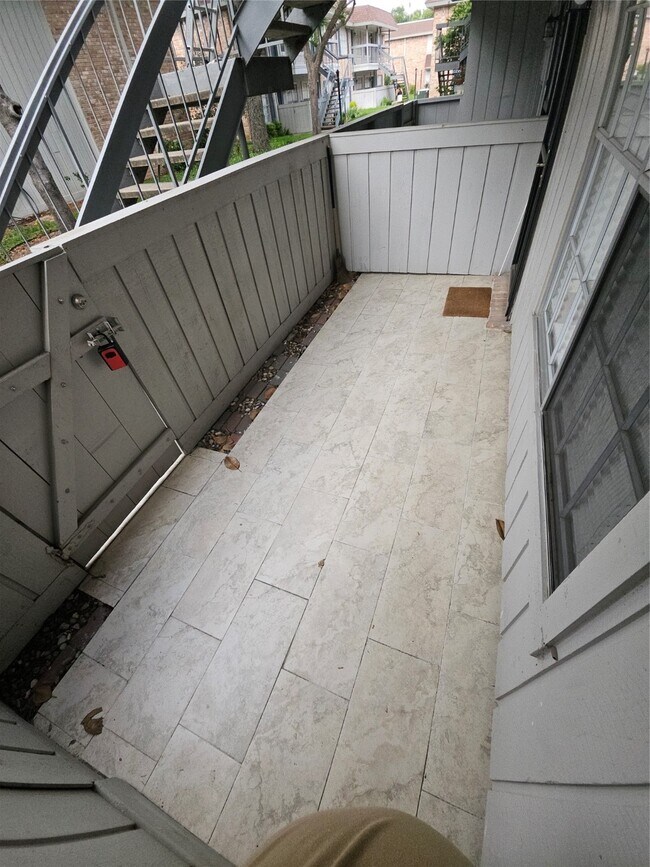 Building Photo - 2350 Bering Dr