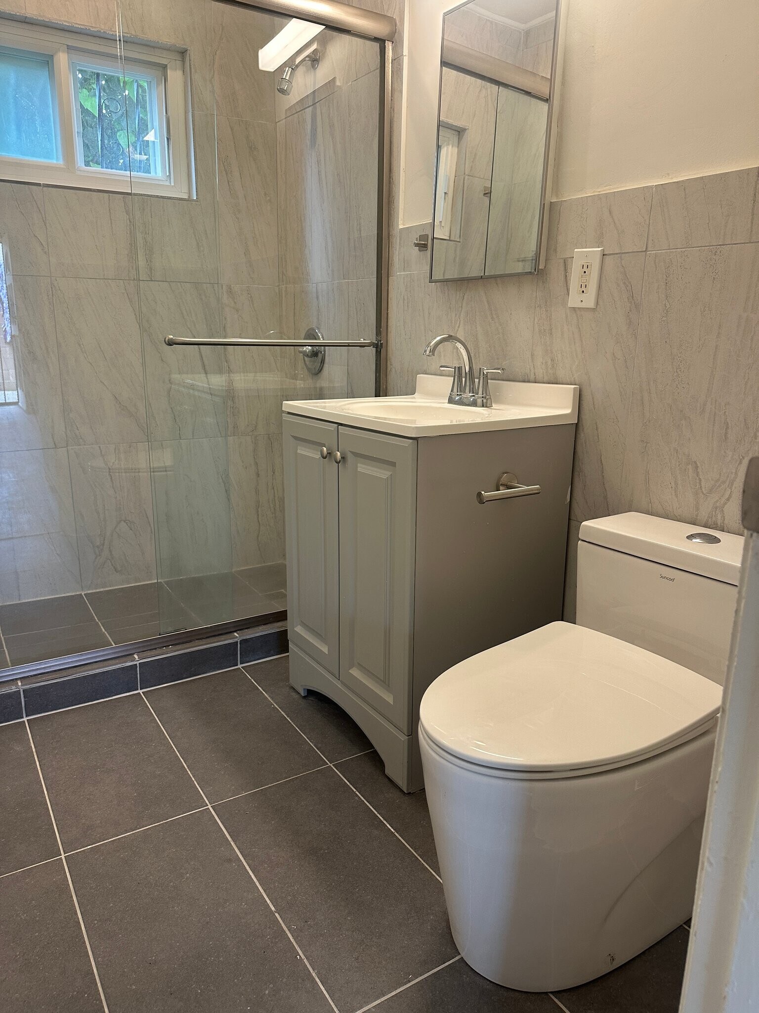 Building Photo - 1317 W 97th St