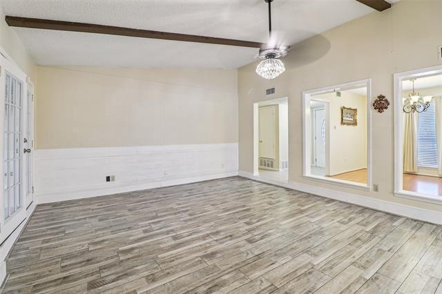 Building Photo - 2622 Briar Hill Dr