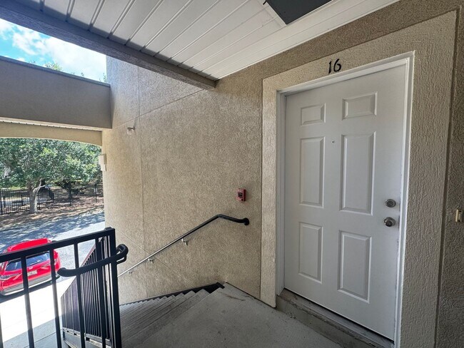 Building Photo - 5051 Playpen Dr