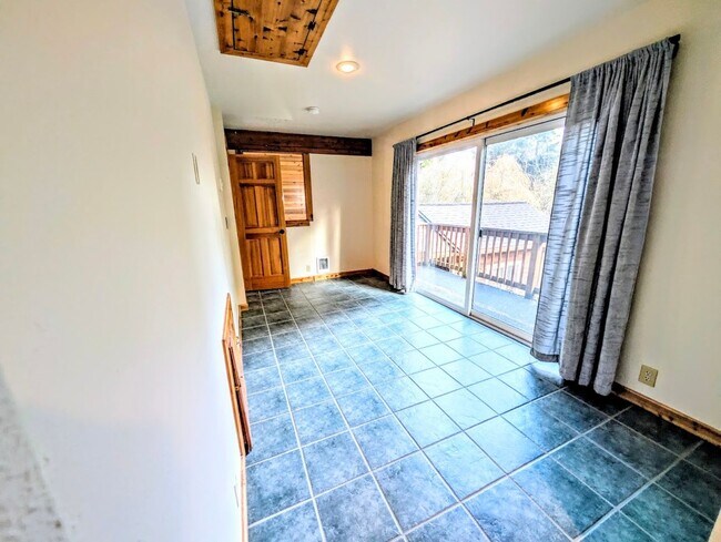Building Photo - Cozy Northwest Living in Lake Minterwood – Spacious Home with Garage