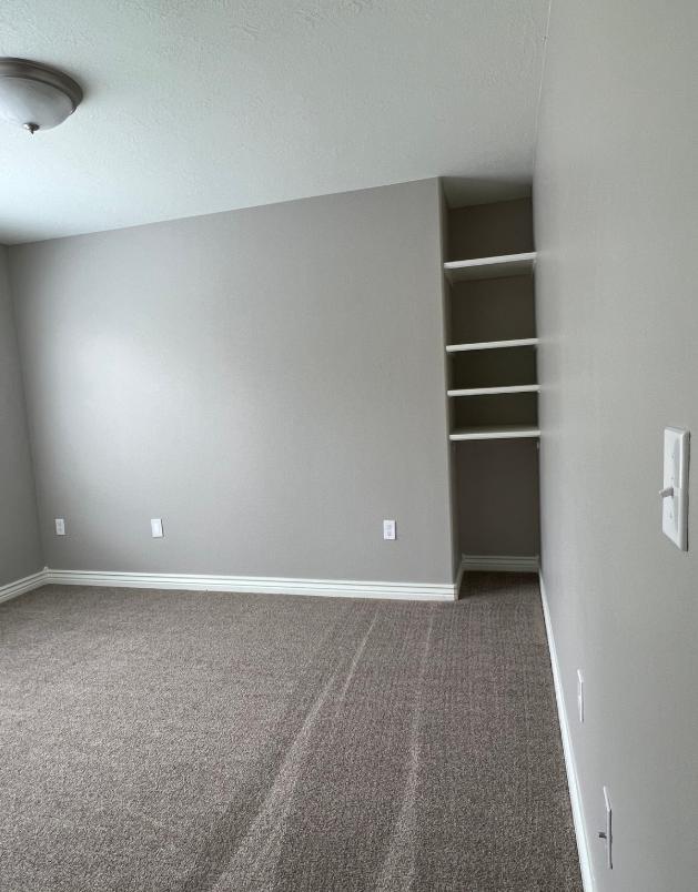 Building Photo - 1195 W Dallin Dr