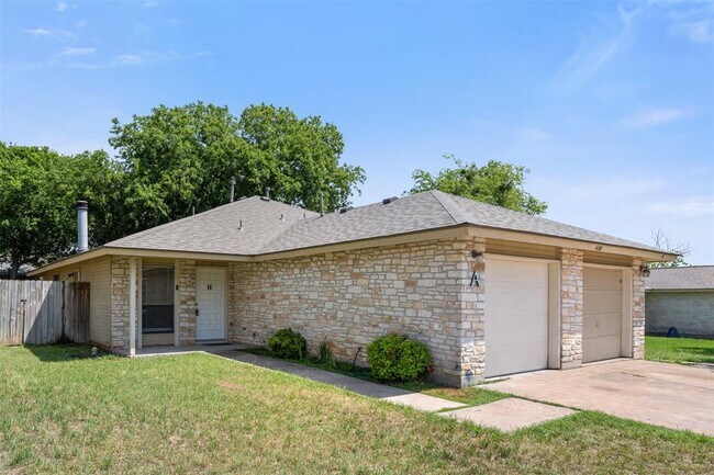 Primary Photo - 608 Country Aire Dr