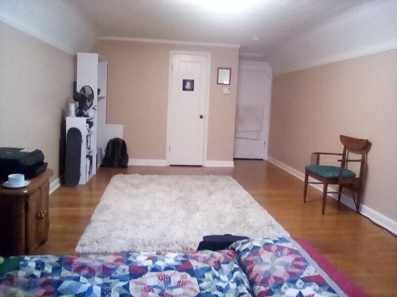 Bedroom is not furninshed. Photos provided to show how spacious the bedroom is. - 1924 SE 139th Ave