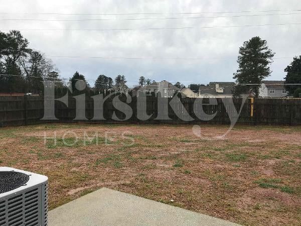 Building Photo - 2910 Paces Woods Dr