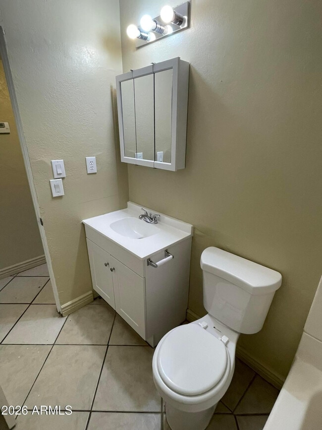 Building Photo - 1701 E Harvard St