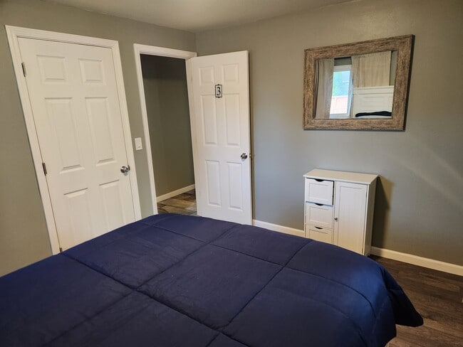 Building Photo - 2075 E Alder St