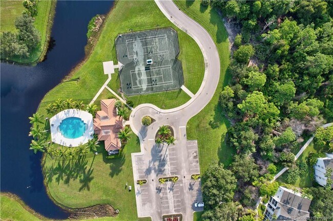 Building Photo - 149 Southeast Cor. Arno