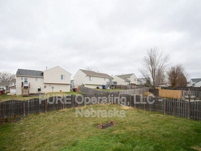 Building Photo - 7460 N 110th Ave