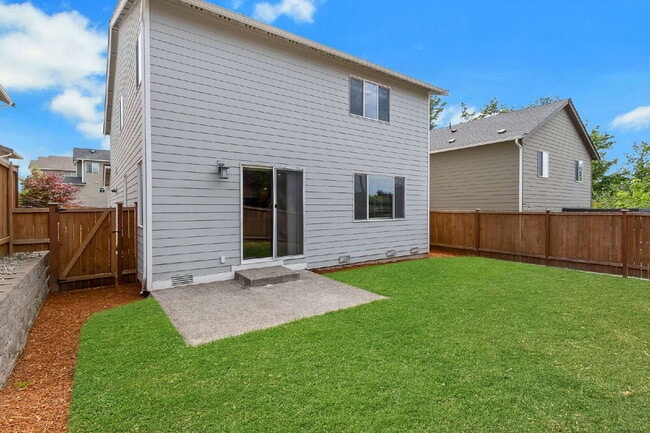 Building Photo - Extravagant Home for Rent - Heart of Covington